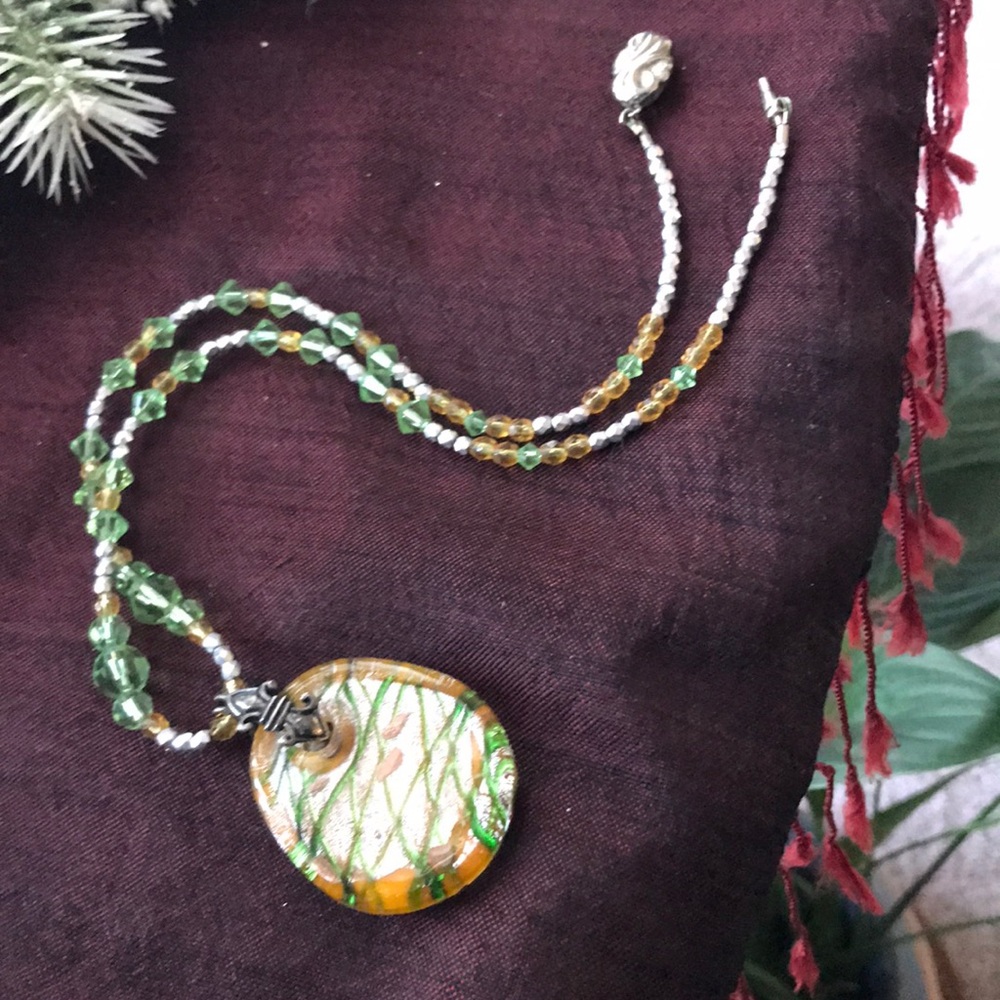 Beaded necklace NWOT
